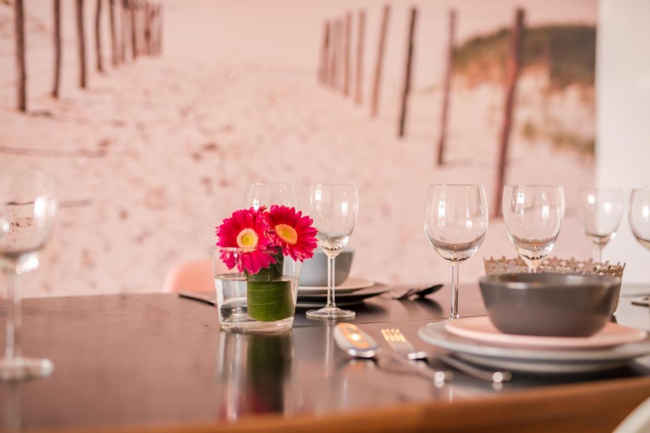 Beach Haven: Anna's Seaside Retreat Katwijk aan Zee Exterior photo